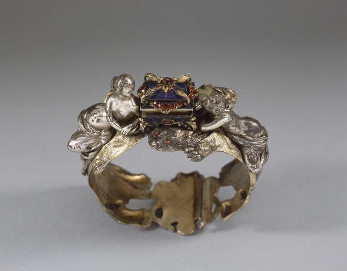 Браслет мадам Буклие