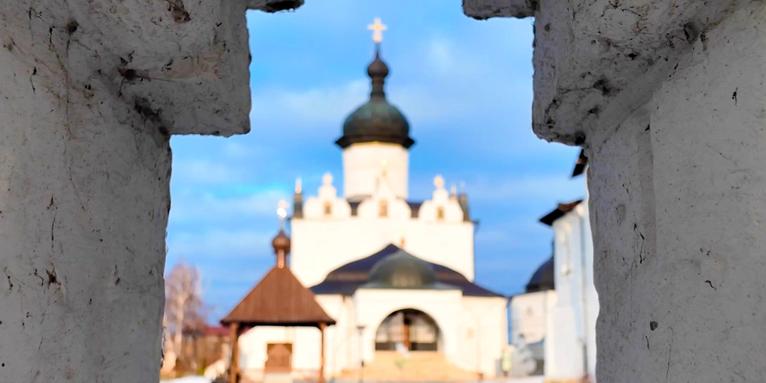 Этот город в России перевезли на 800 км по реке, чтобы завоевать Казань