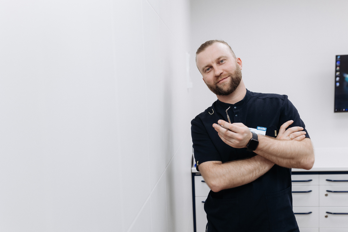 Денис Альбертович ведёт приём в филиале на Есенина, 110.