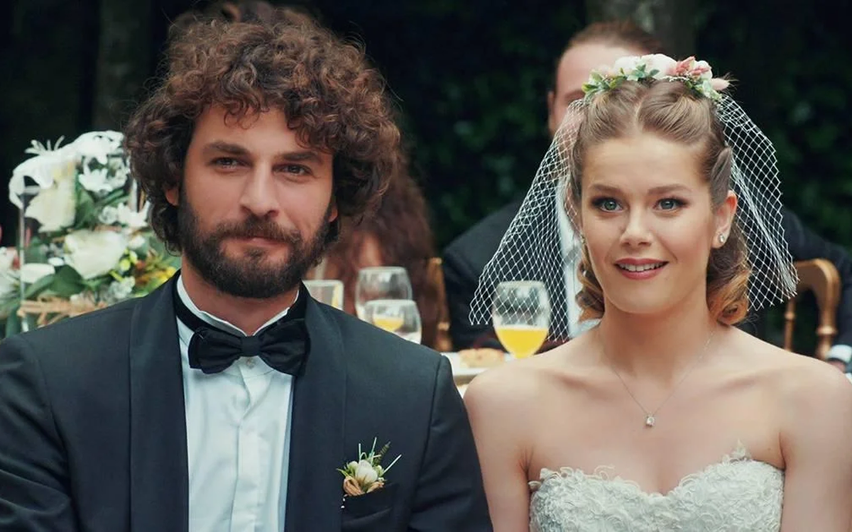 Кадр из сериала "Песня жизни"