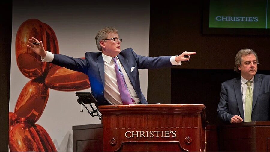 На фото: торги на аукционе Christie's