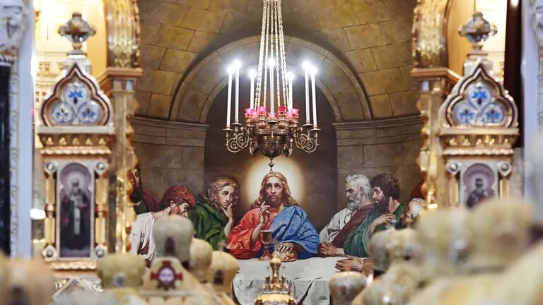 © РИА Новости / Сергей Пятаков
Литургия в храме Христа Спасителя. 20 ноября 2017 года