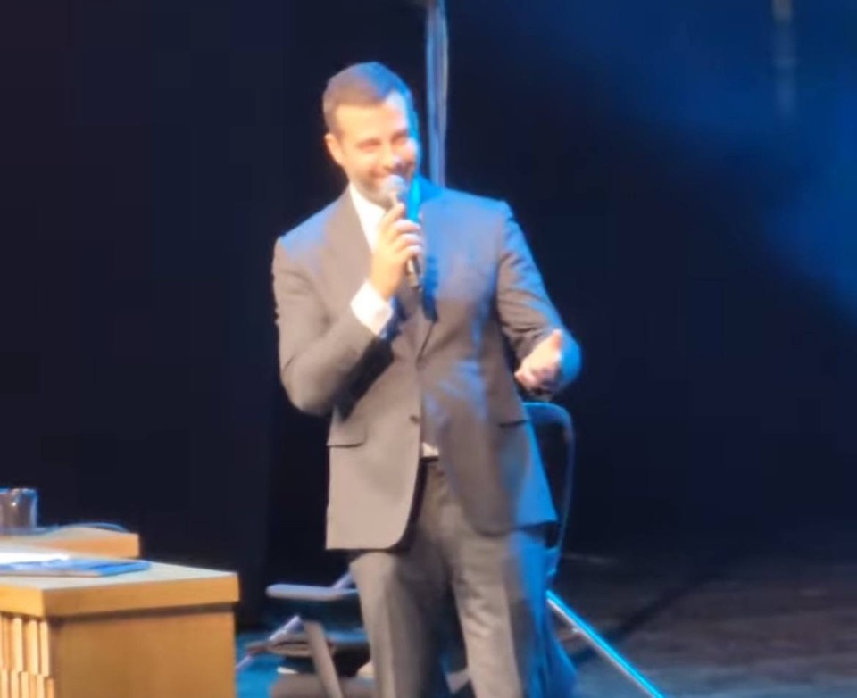    Иван Ургант отметил День рождения на собственном концерте.