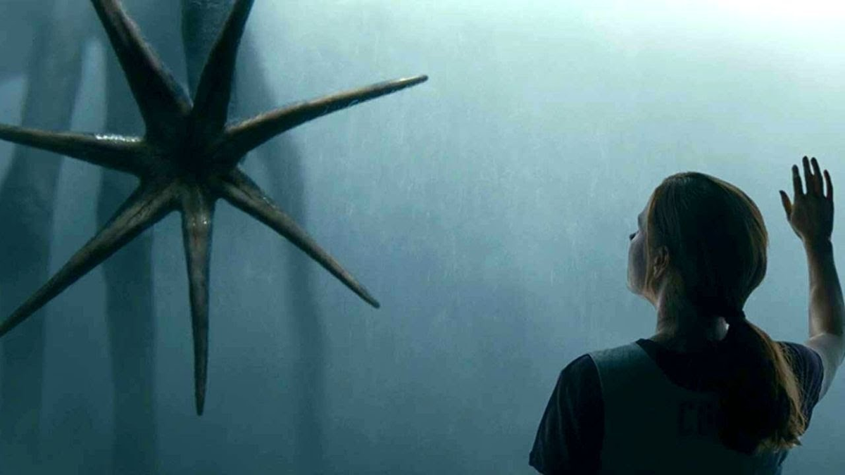 Прибытие (2016)