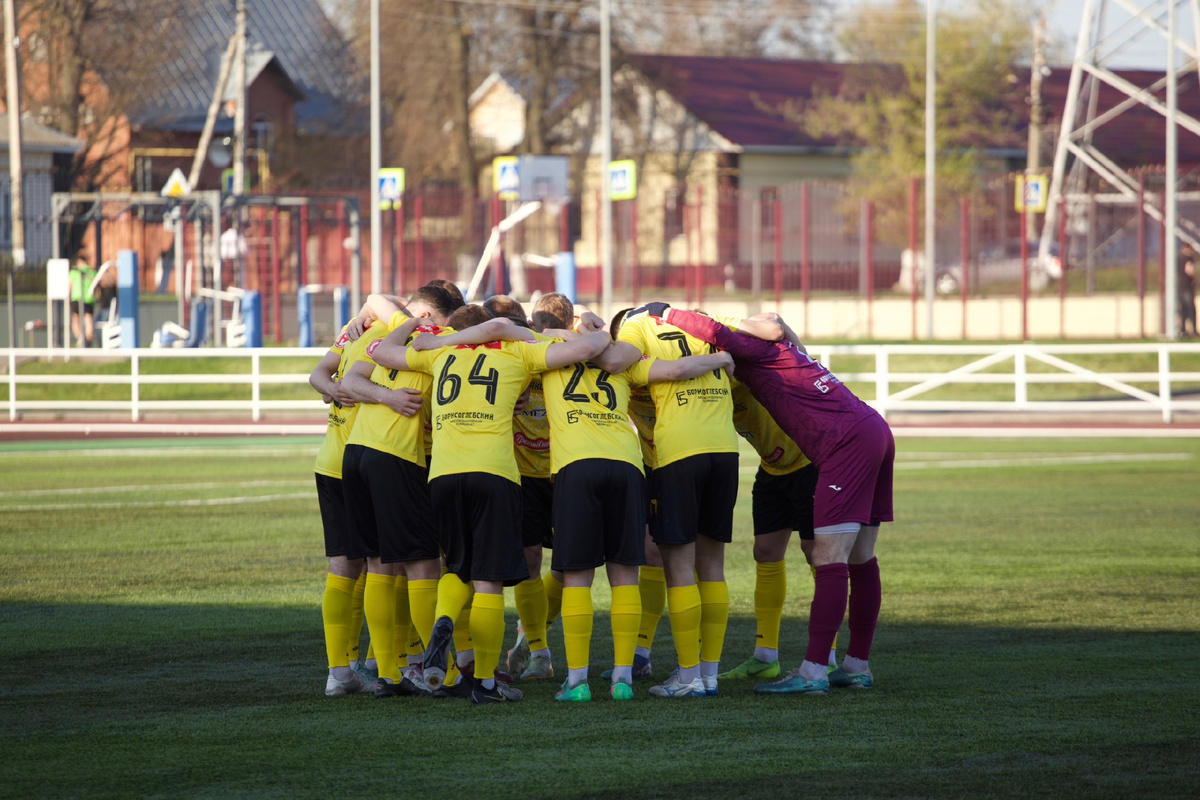 Фото: https://vk.com/kristallmzbsk