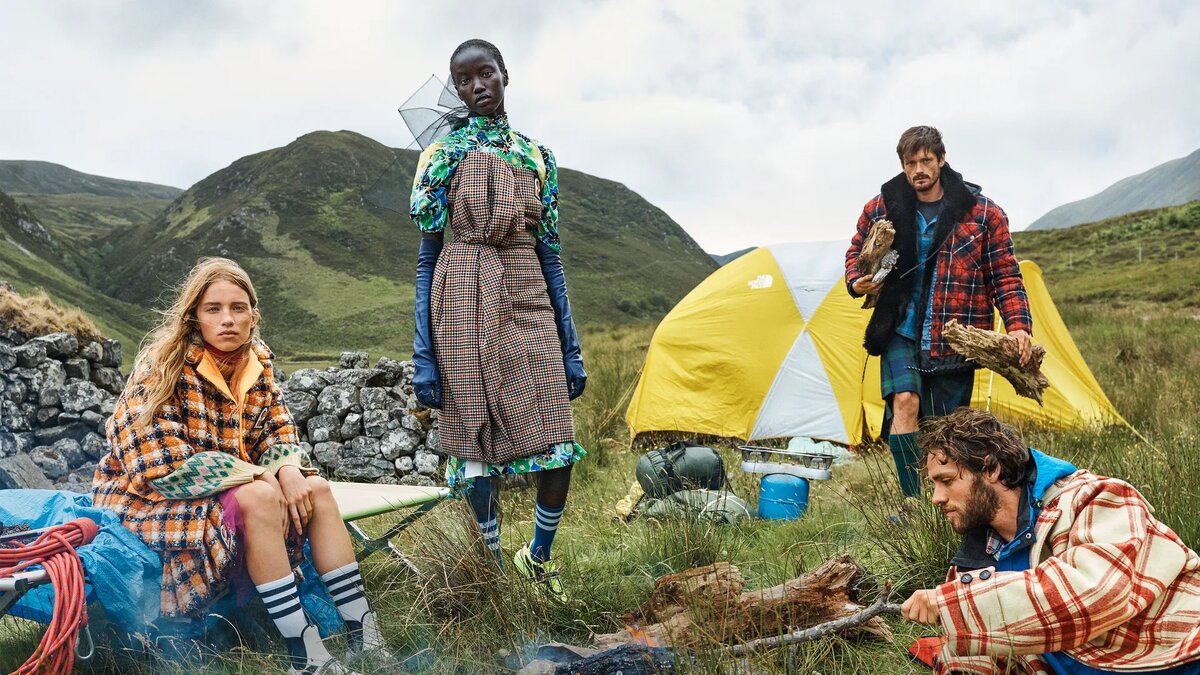 Источник assets.vogue.com 