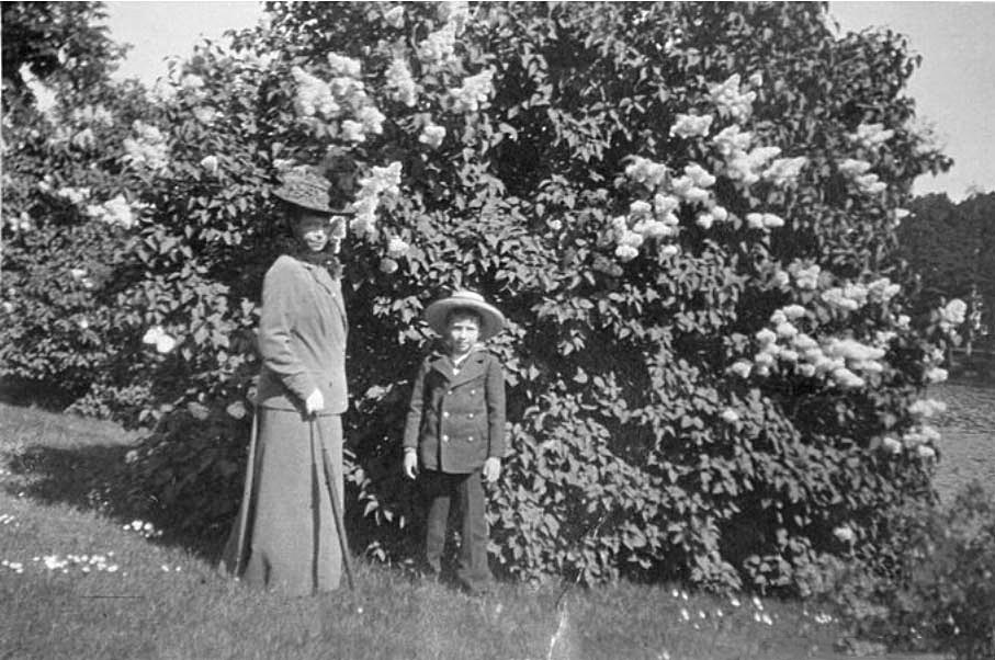 Мария Федоровна с внуком 