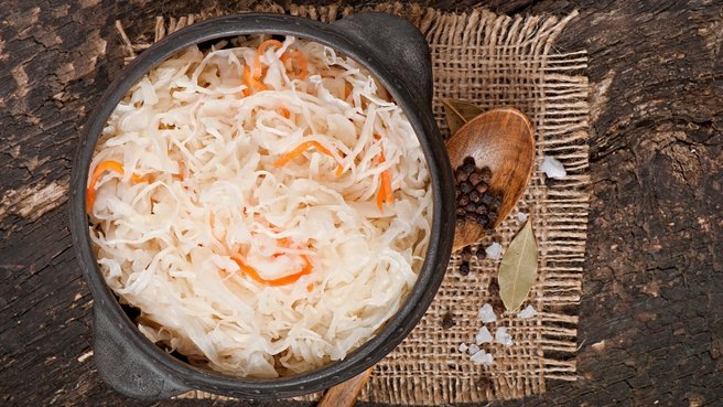 Квашеная капуста полезна для здоровья кишечника: доказано учеными