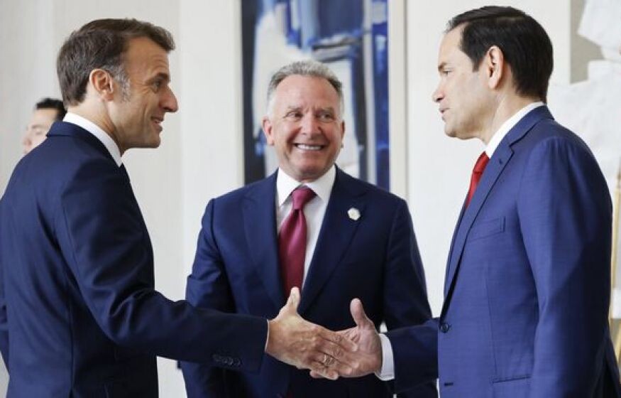    «Посланники Трампа приехали принуждать Европу к договору по Украине»: кремлевский пул