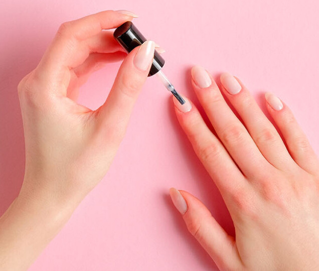 Салон не нужен: гид по домашнему маникюру