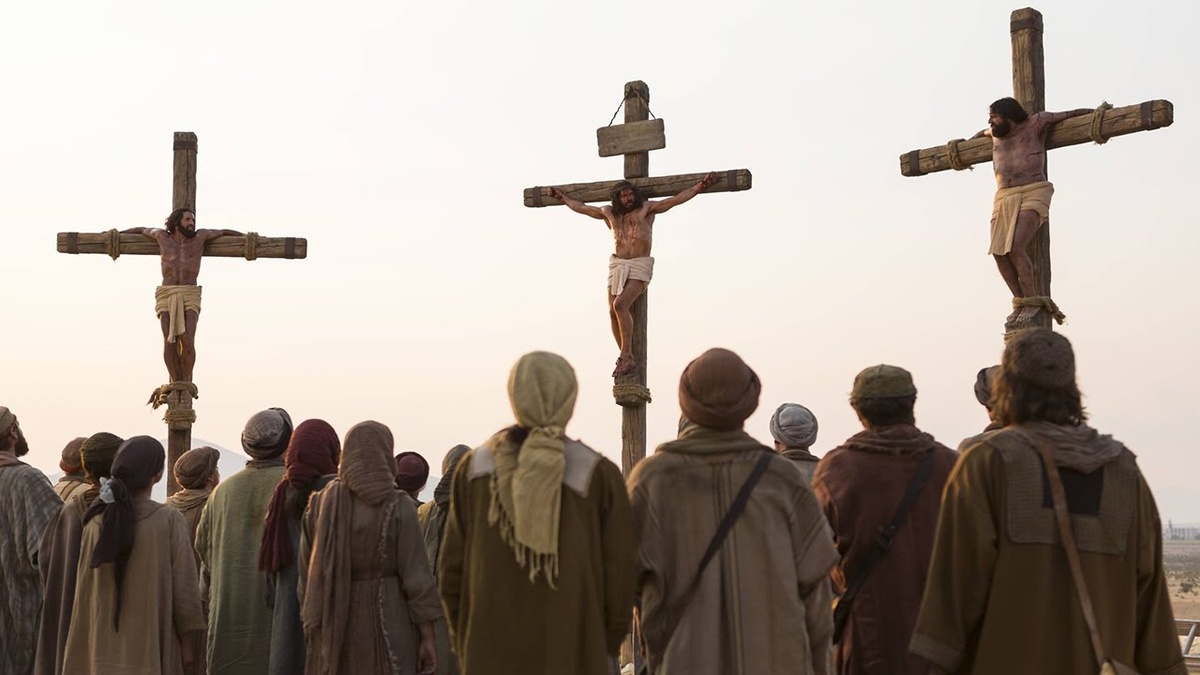 Рядом с Господом на Голгофе умирал распинаемый с ним разбойник. Фото из общедоступных источников.