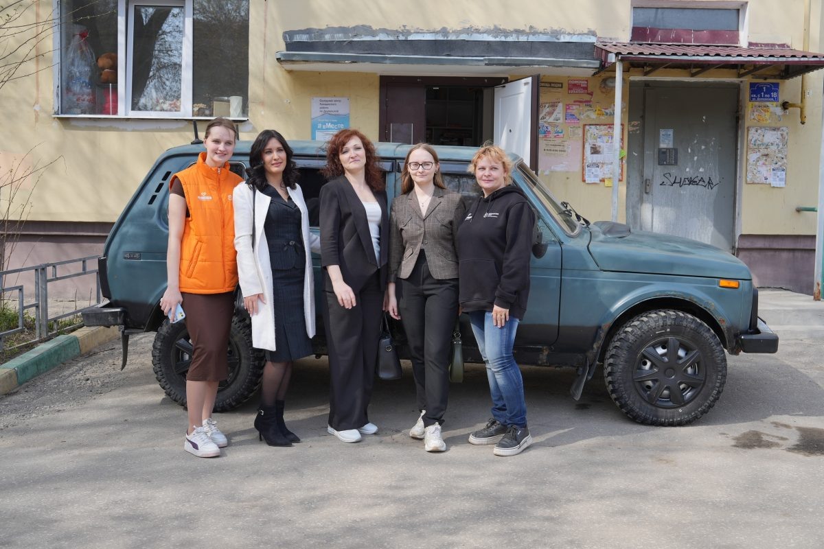    Нижегородские волонтёры отправили 33‑й внедорожник на СВО