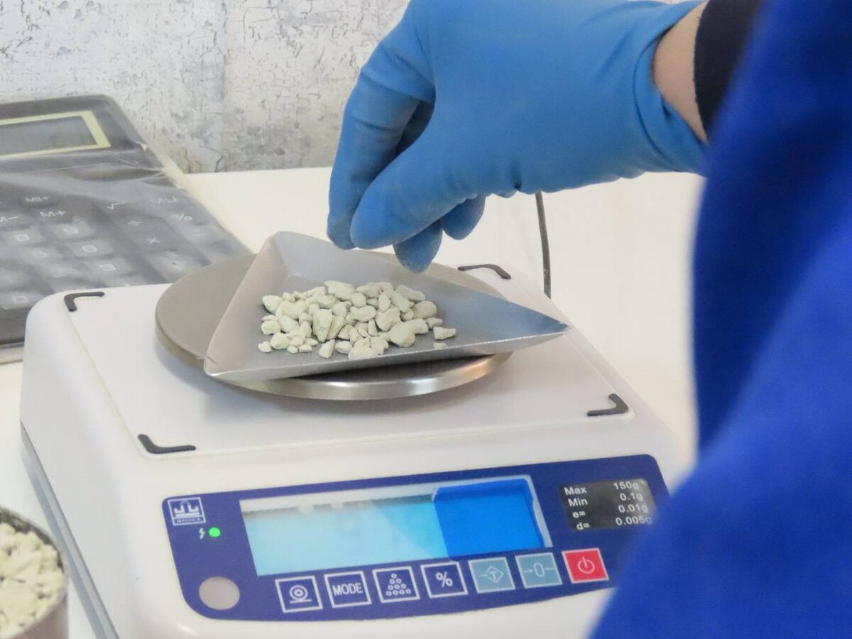    Орловское предприятие тестирует технологию очистки черноморских пляжей от мазута