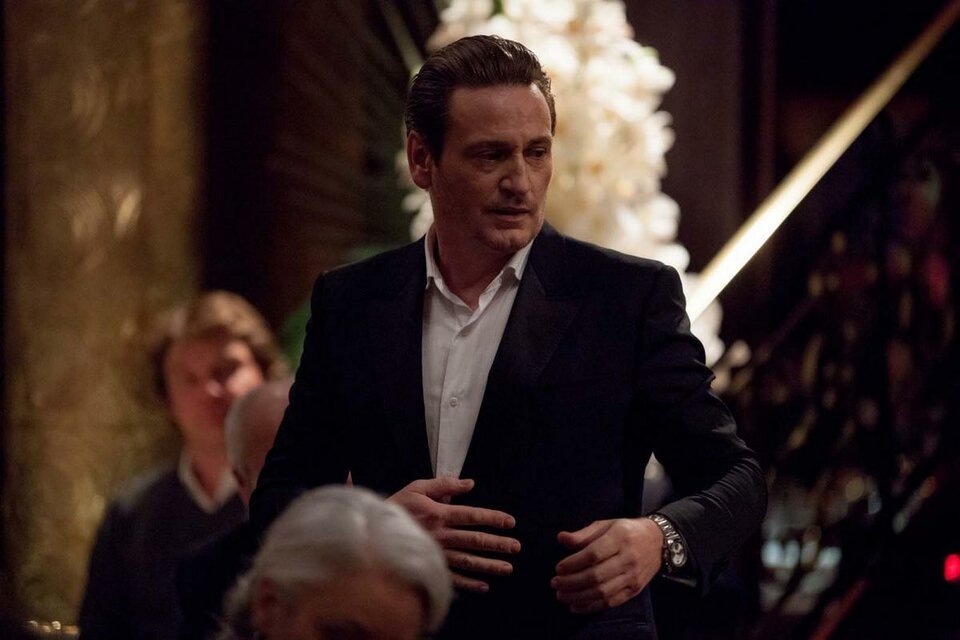 Кадр из фильма «Углерод» (2017)