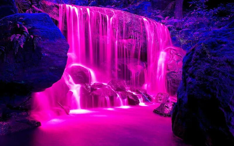 Розовый водопад