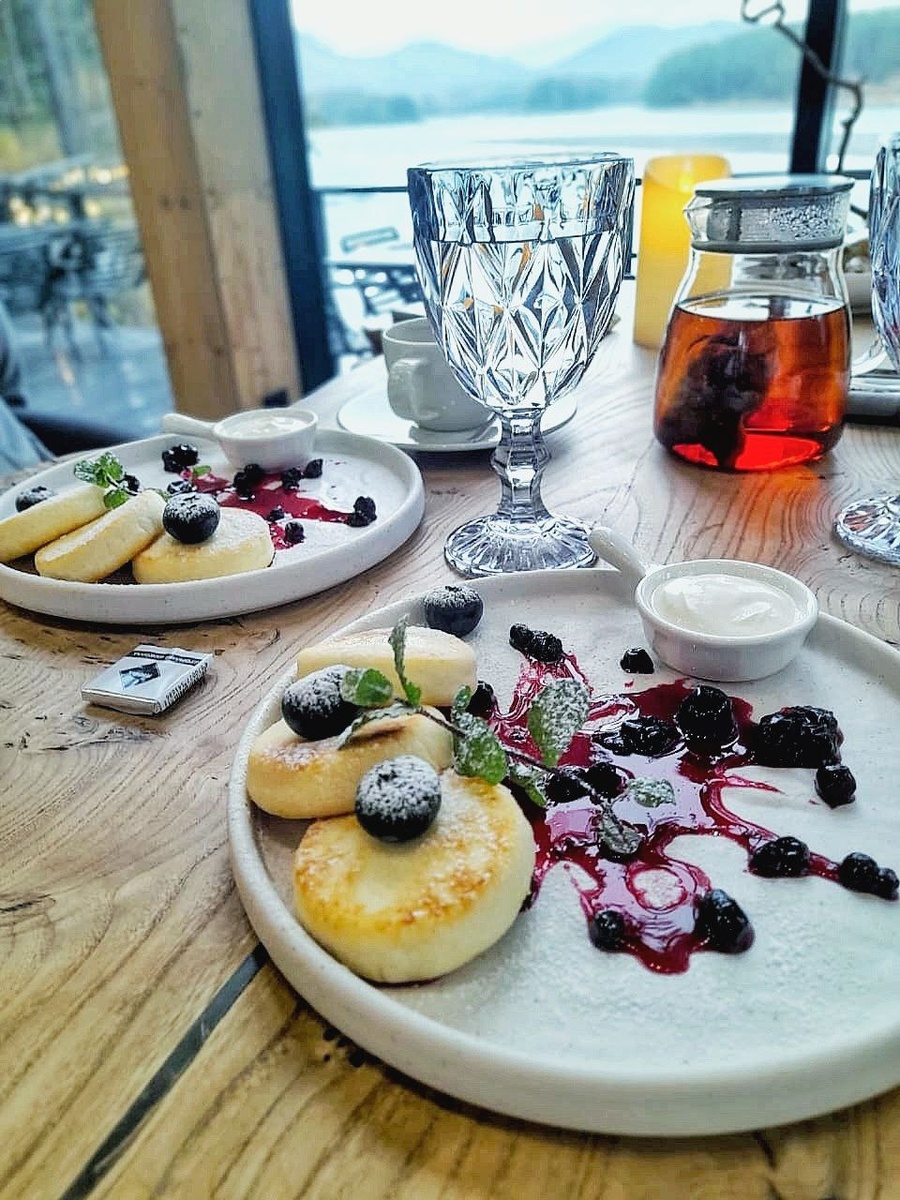 Завтраки в ресторане Дико вкусно Республика Алтай стоимость 990р