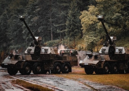    Бронемашины, САУ и ракеты передала Германия Украине