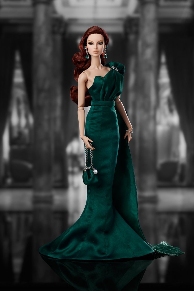 Фото с сайта fashiondollchronicles.com. EUGENIA PERRIN-FROST MONEGASQUE SOCIETY. Integrity Toys 2024 convention - Stilettos Out.