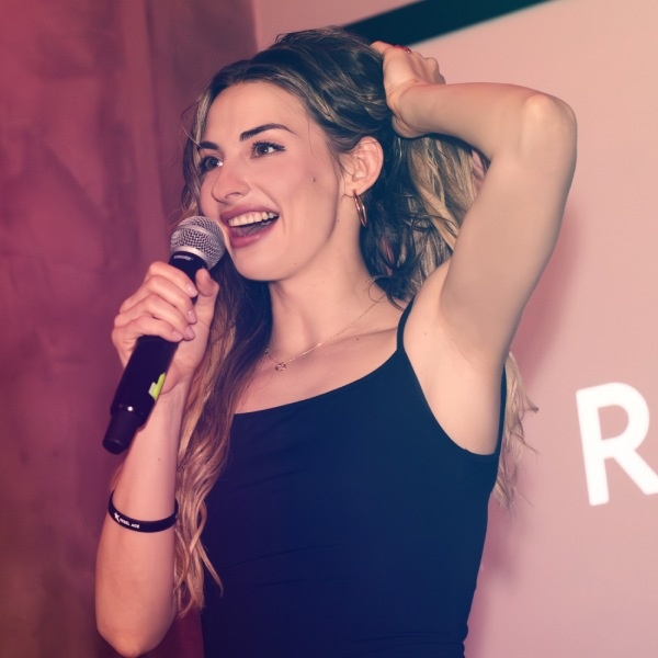     Славянский рэп, дебют Веры Вольт и комбо близнецов: чем удивил фестиваль Rebel Age