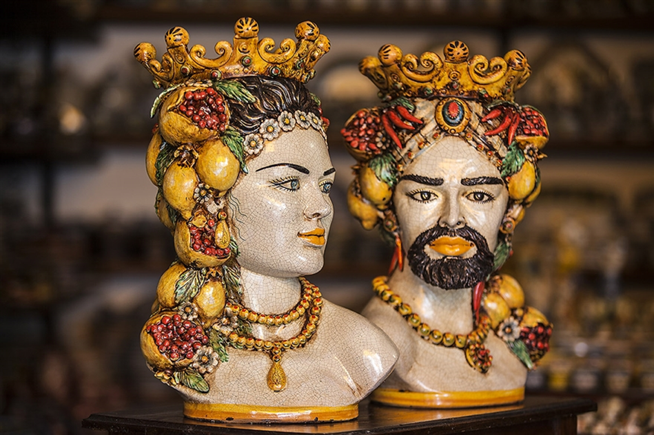 Головы мавров - традиционный символ Сицилии. Фото из интернета