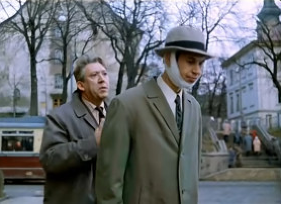 из фильма Эльдара Рязанова «Старики-разбойники»