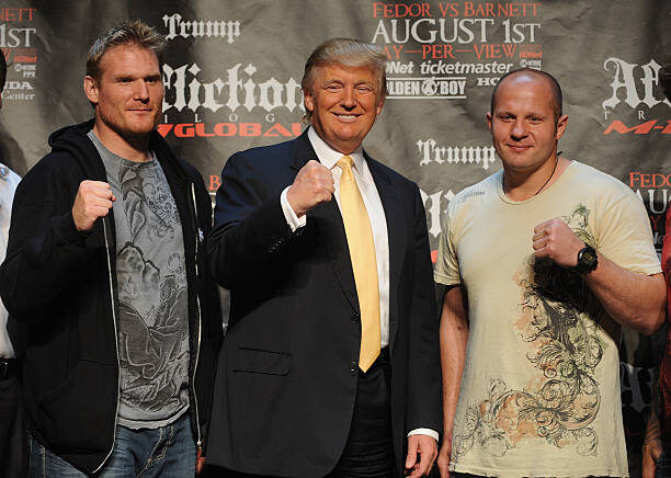 3 июня 2009 года. Пресс-конференция к бою в Affliction между Джошем Барнеттом и Федором Емельяненко, который так и не состоялся