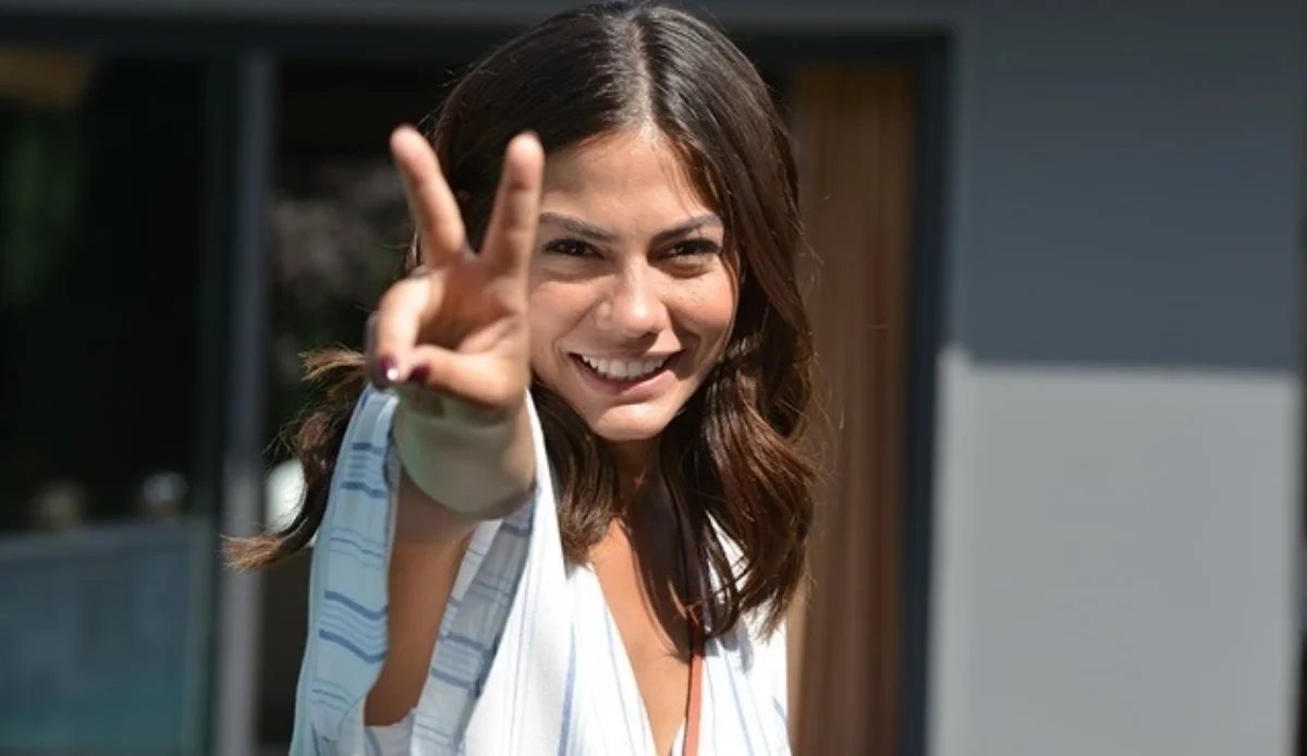 Фотография из открытых источников сети. Демет Оздемир (по сюжету Санем)