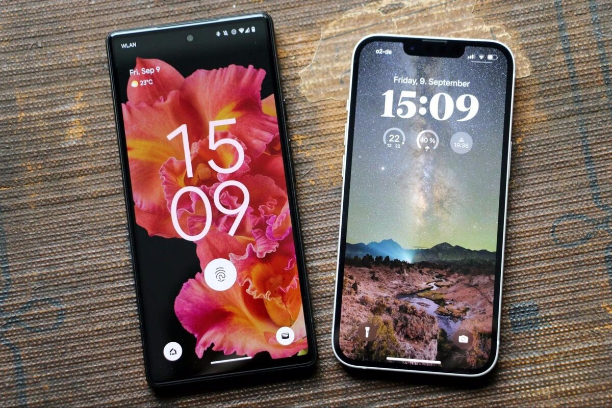 Слева андроид, справа iPhone. Или наоборот? / Фото: androidpolice.com