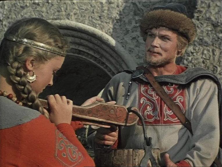   Алла Ларионова, Сергей Столяров, кадр из фильма «Садко» (1952, Мосфильм). Режиссер Александр Птушко