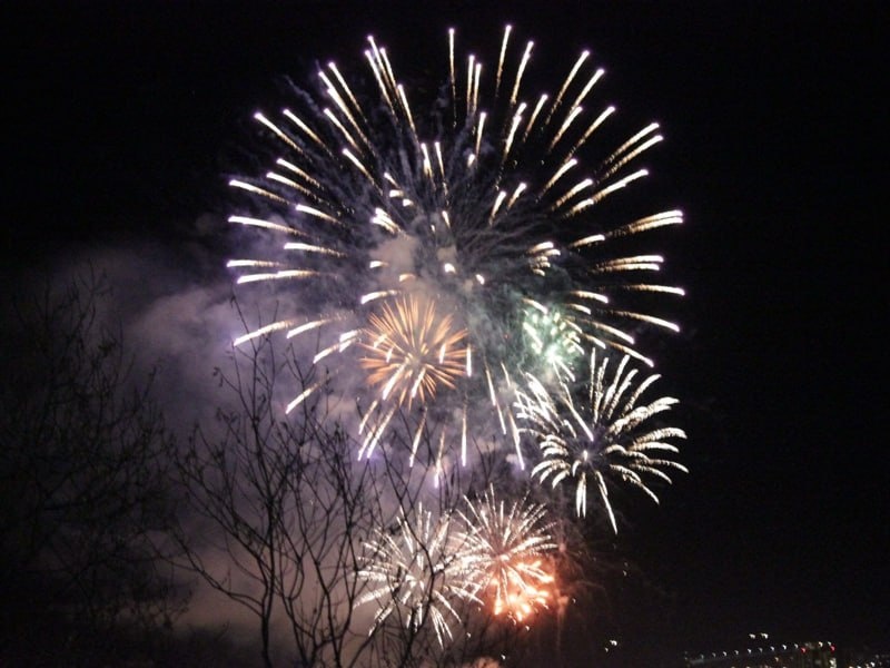 Фото: Праздничный салют в Петропавловске-Камчатском / ИА «Камчатка»