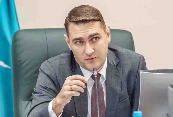 Александр Ивашов.