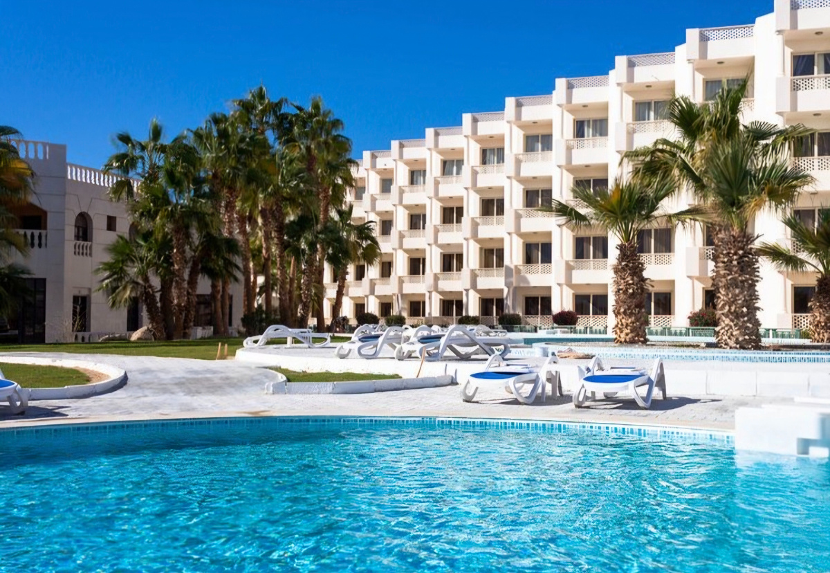 Отель White Valley Palace в Хургаде