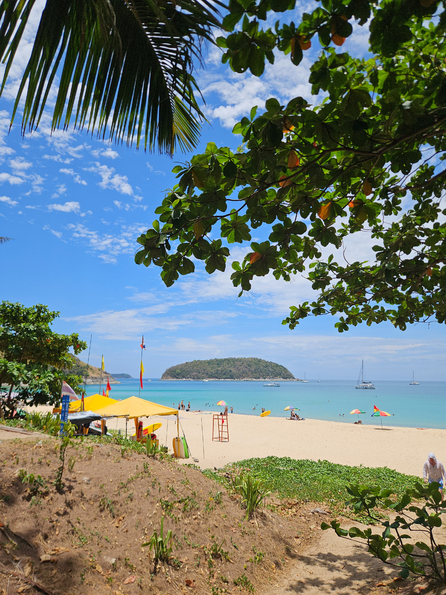 пляж Най харн