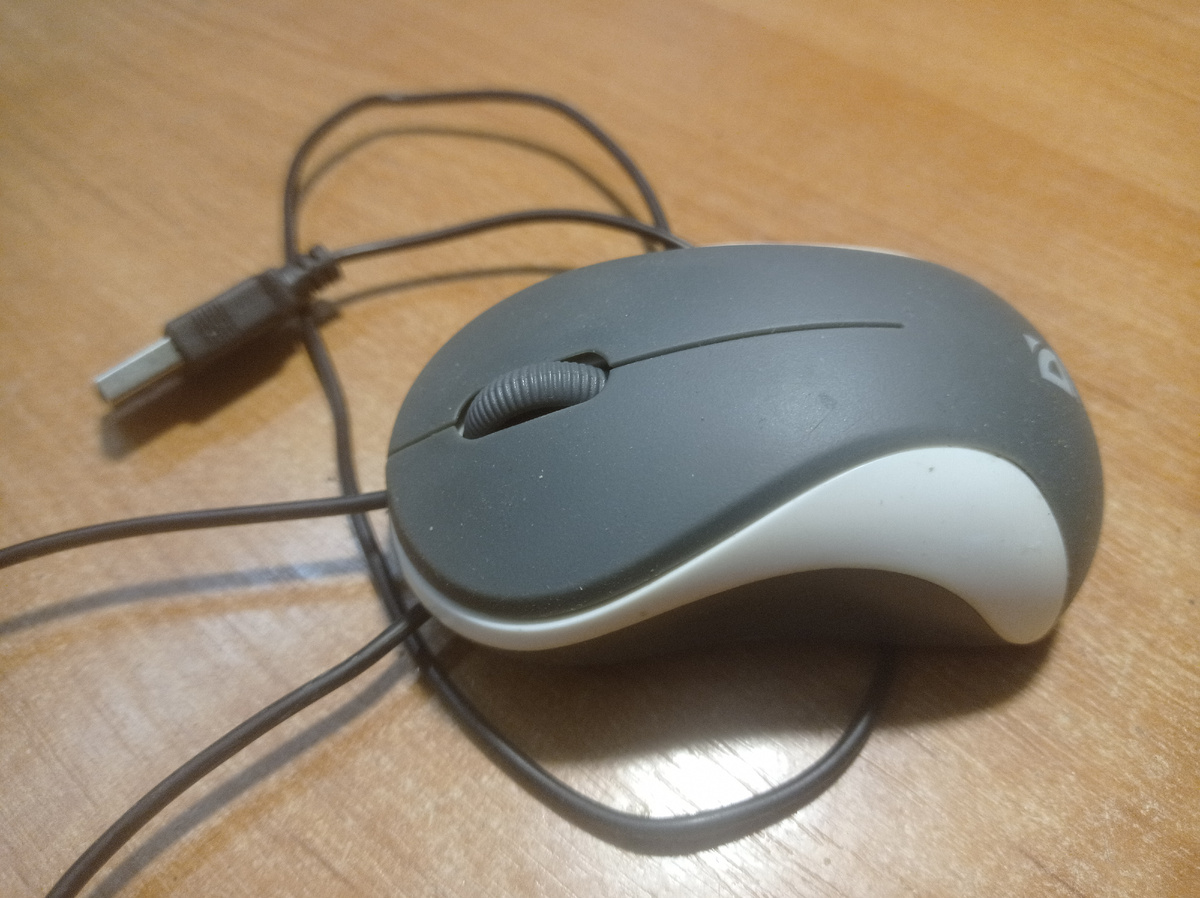 c USB разъёмом.