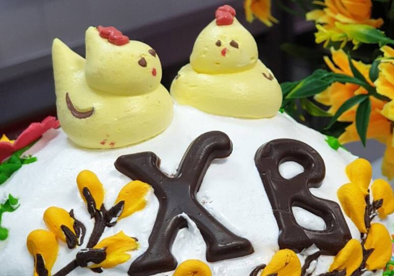 Как освятить кулич дома?