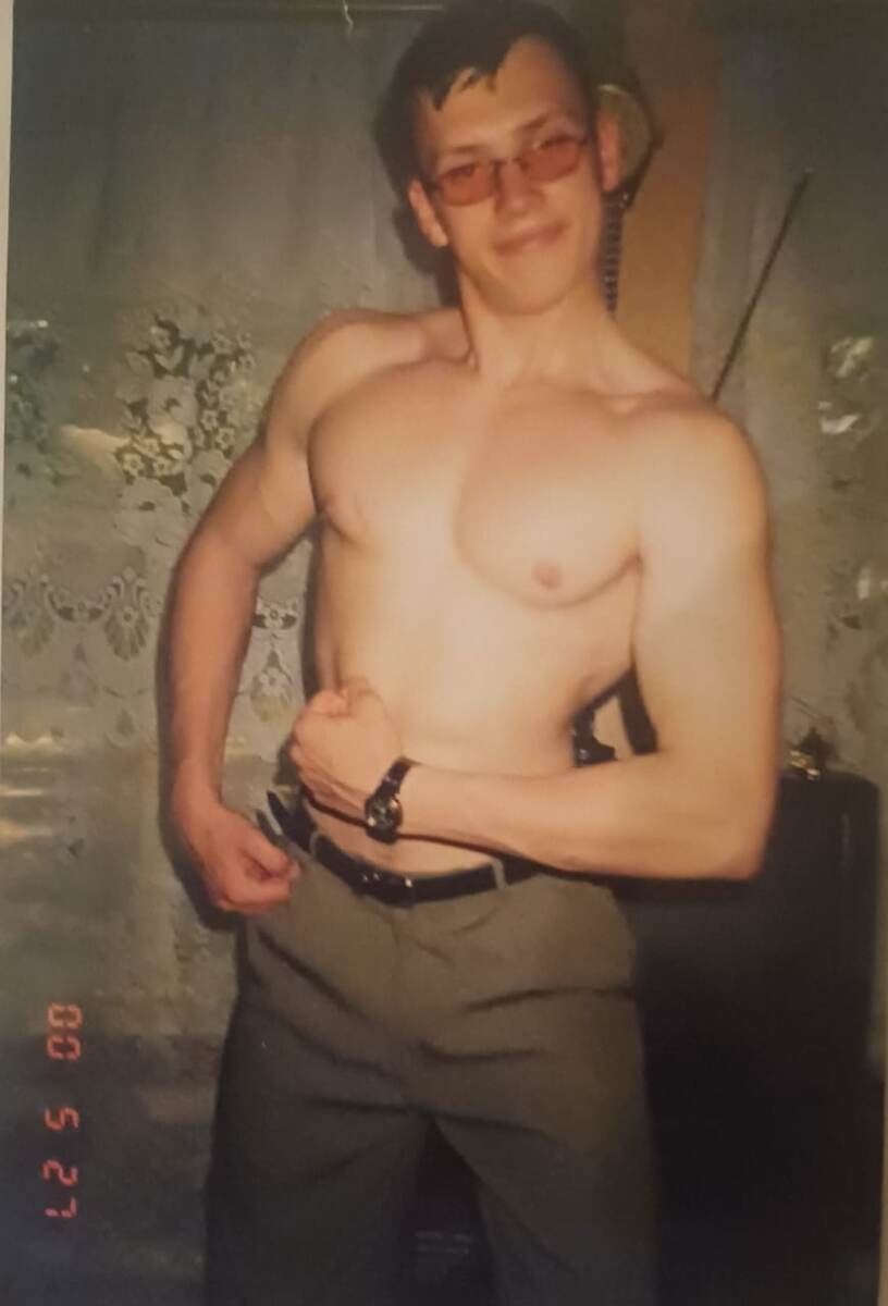 2000 год, мои 17 лет.