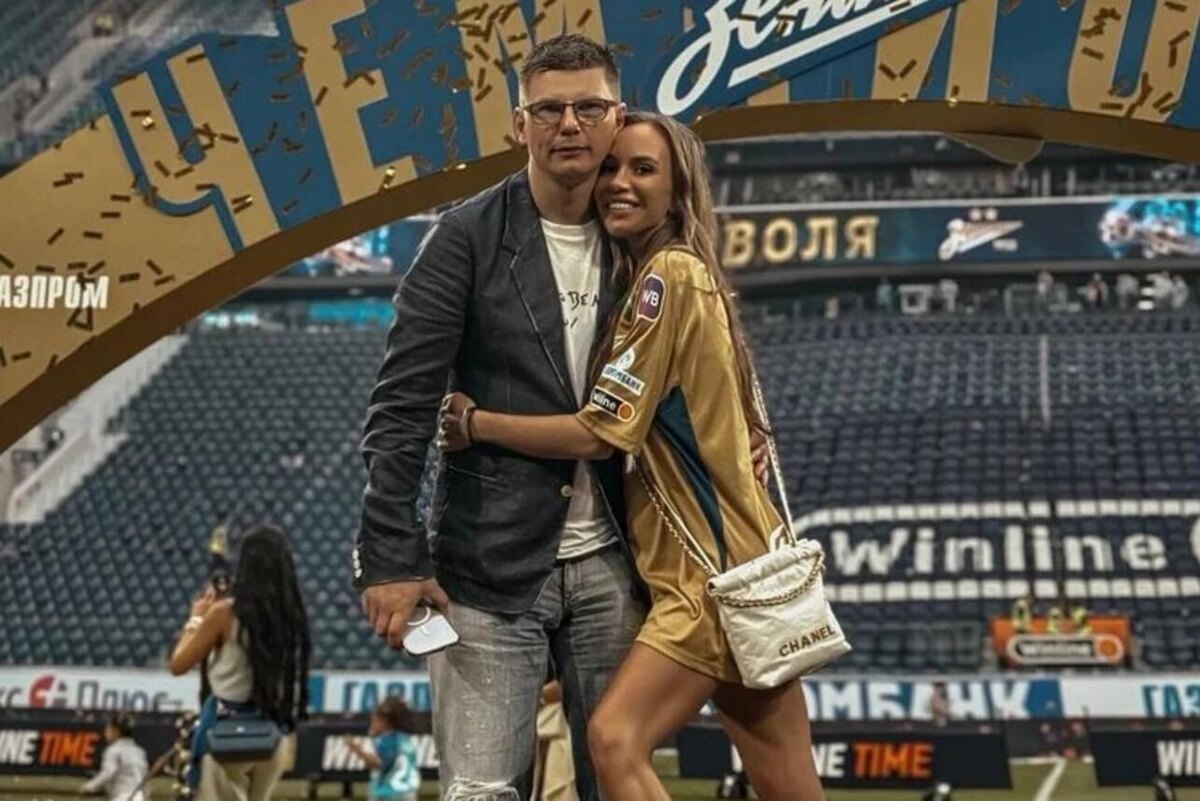    Андрей Аршавин с Анной Петрушиной Социальные сети