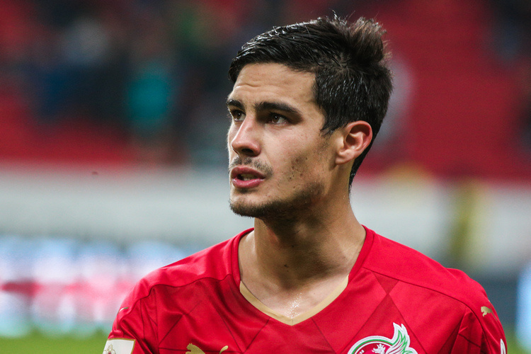    «Кто быстрее всех выучил русский? Гильермо Котуньо».   
Фото: «БИЗНЕС Online»