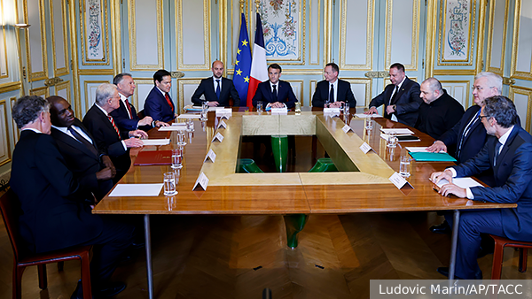     Фото: Ludovic Marin/AP/ТАСС   
 Текст: Дмитрий Бавырин