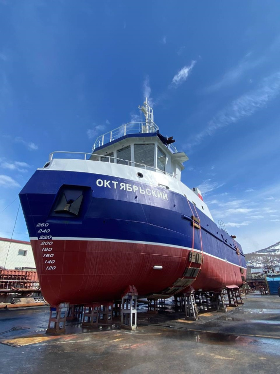 На Камчатке спущено на воду судно "Октябрьский" проекта 04130 / Фото: "Форсс Технологии", ООО  📷
