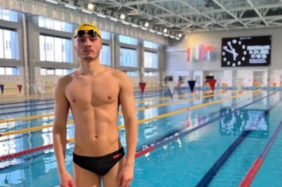    Ижевский пловец с нарушением зрения завоевал золото на чемпионате России