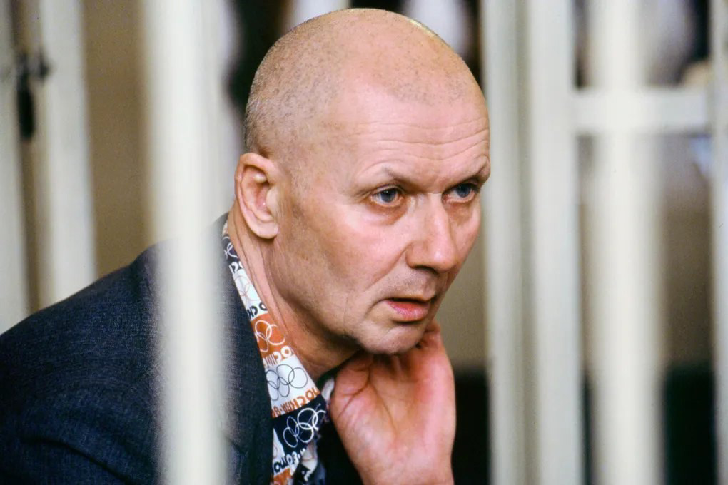 Чикатило на суде 