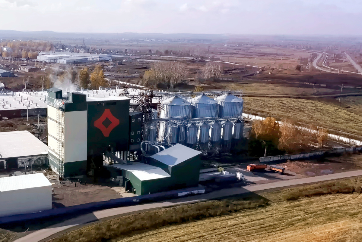 Мини-элеватор 9000 т и комбикормовый завод