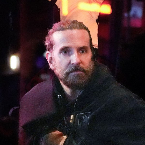     Уилл Арнетт и Лора Дерн сыграли главные роли в новом фильме Брэдли Купера