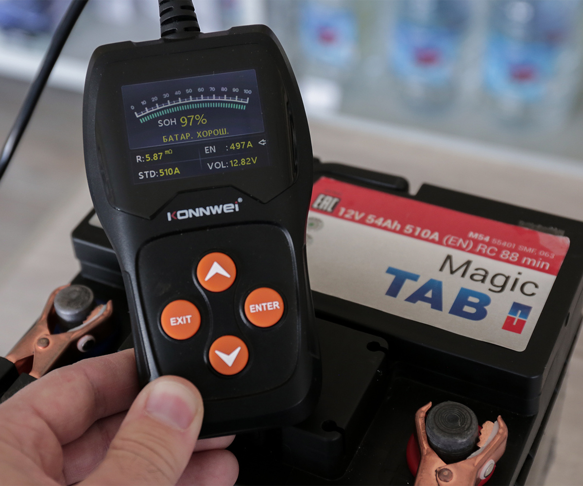 Тестер Konnwei kw600.