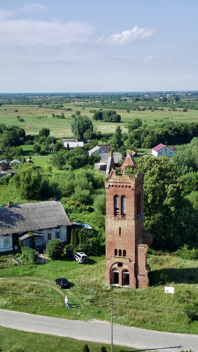 Остатки кирхи Гросс Фридрихсдорфа в июле 2024 г.