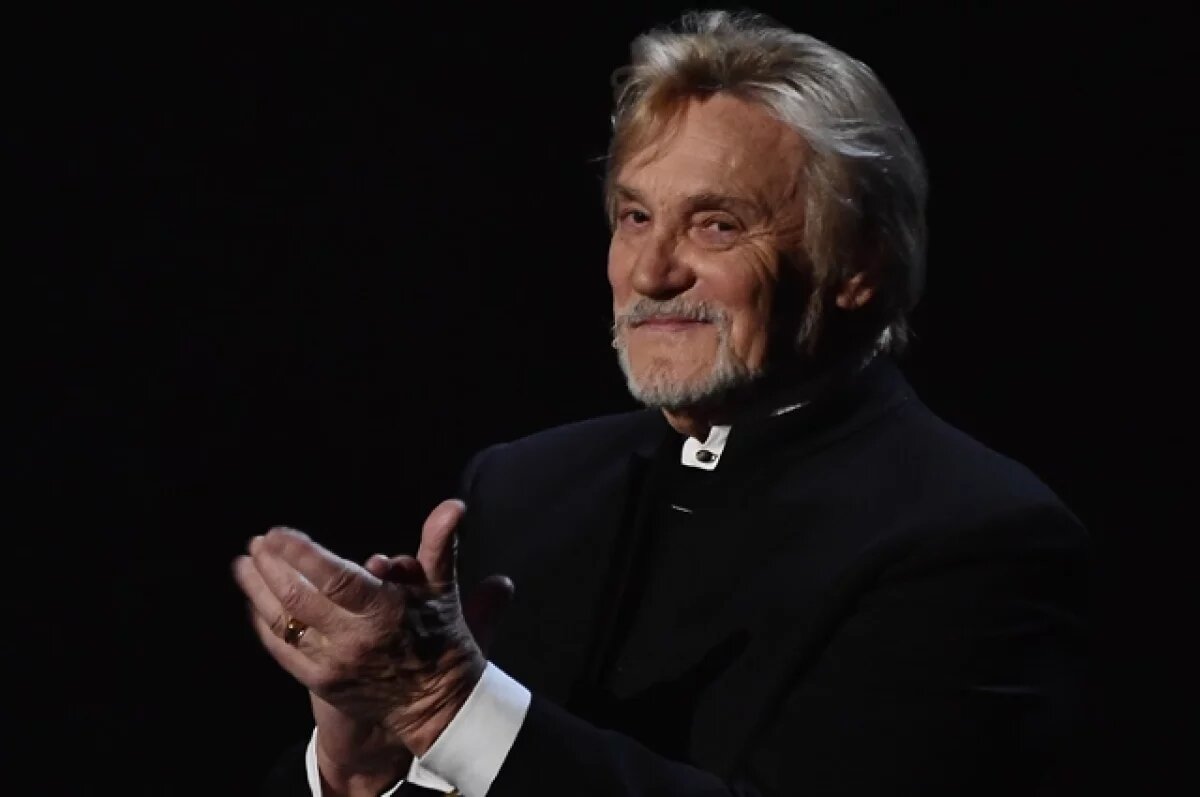    Танцовщик и хореограф Владимир Васильев отмечает 85-летие на сцене