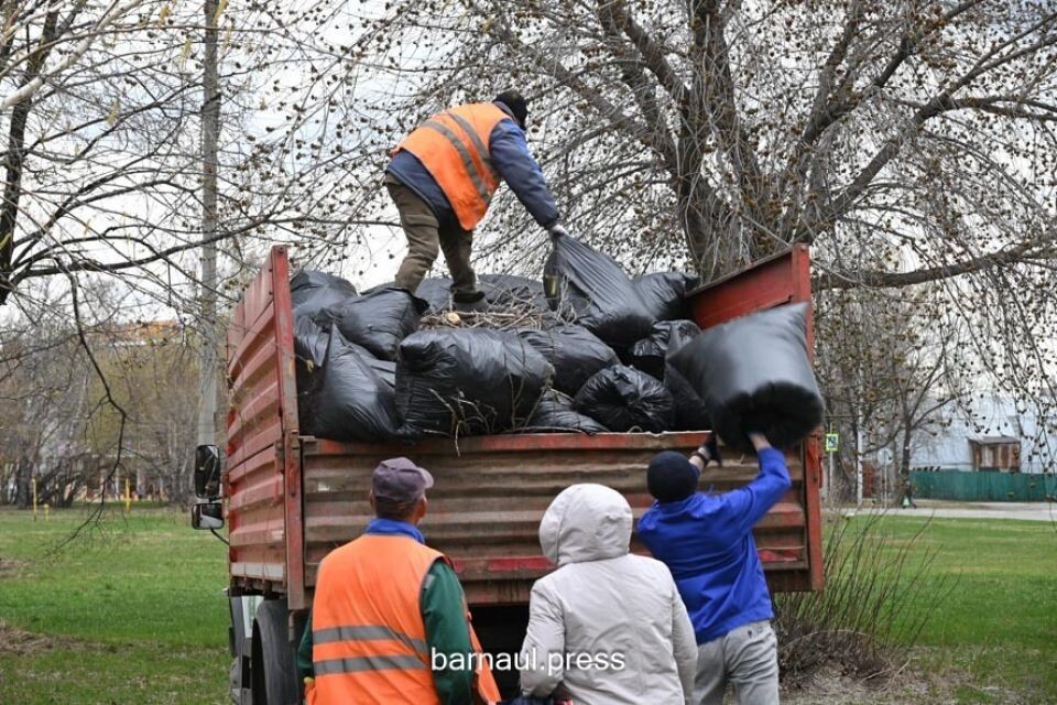    Чистый четверг в Барнауле. Источник: barnaul.org