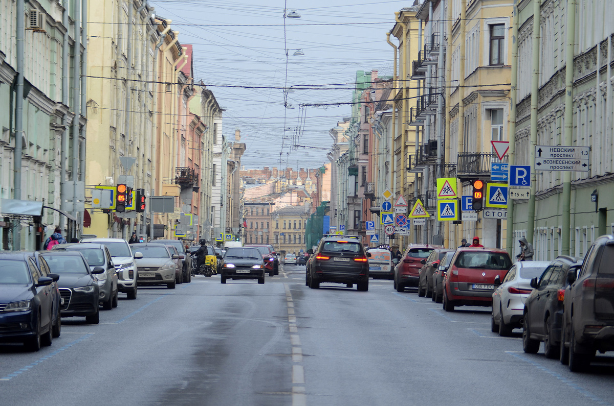 Воскресенье будет облачным, холодным и с дождями.  Фото: Фото: ФедералПресс / Татьяна Буторина