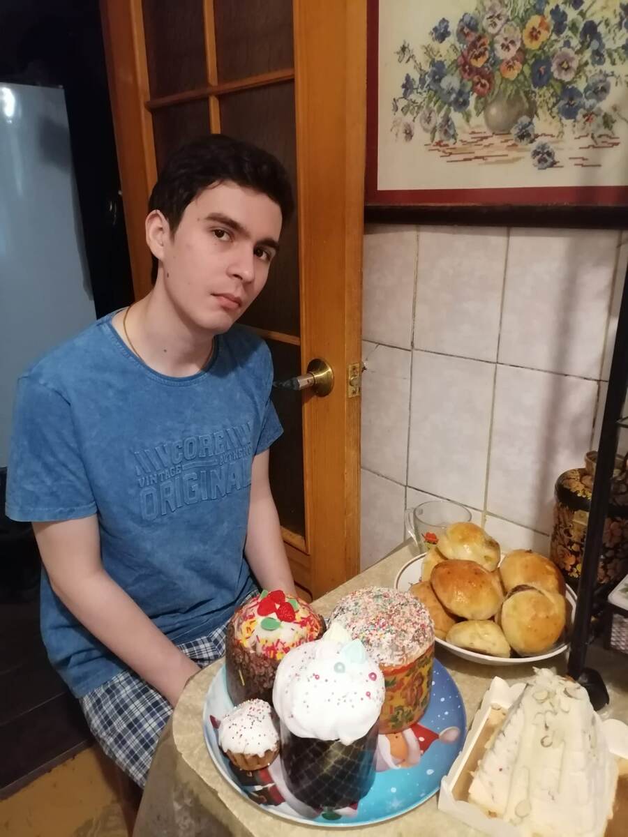 Наш пасхальный стол. Фото автора 